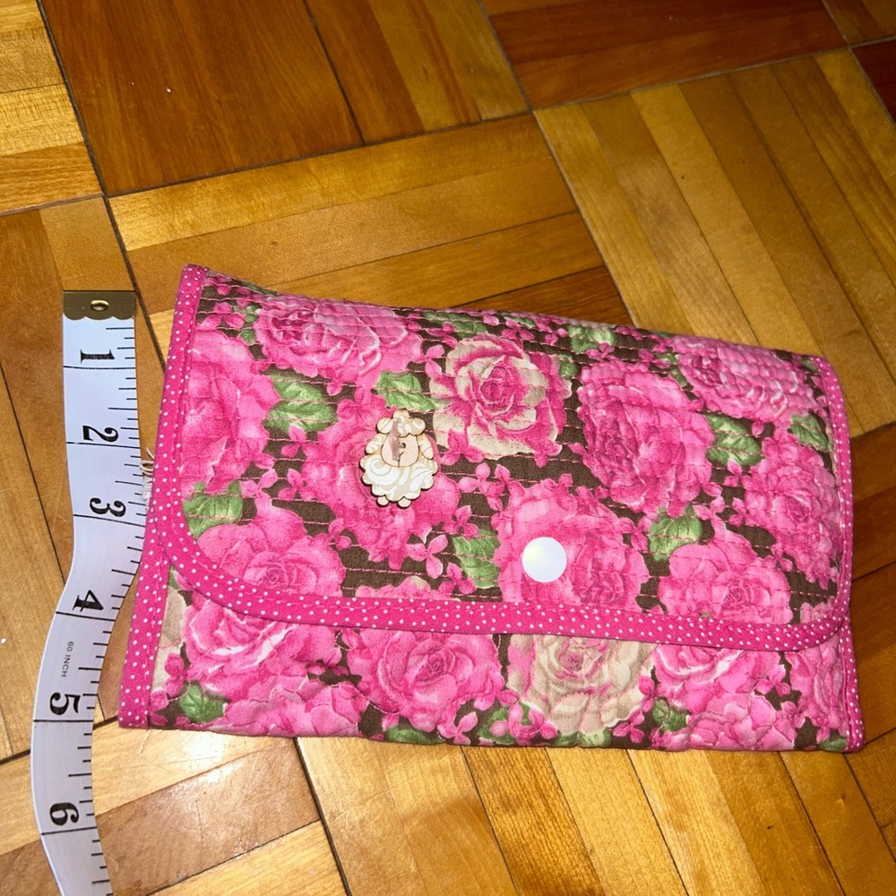 NWOT handmade Pink Floral travel Clutch - Picture 6 of 6